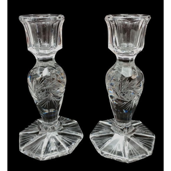 American Cut Eleanor set Of 2 Crystal Candlesticks - Picture 1 of 4